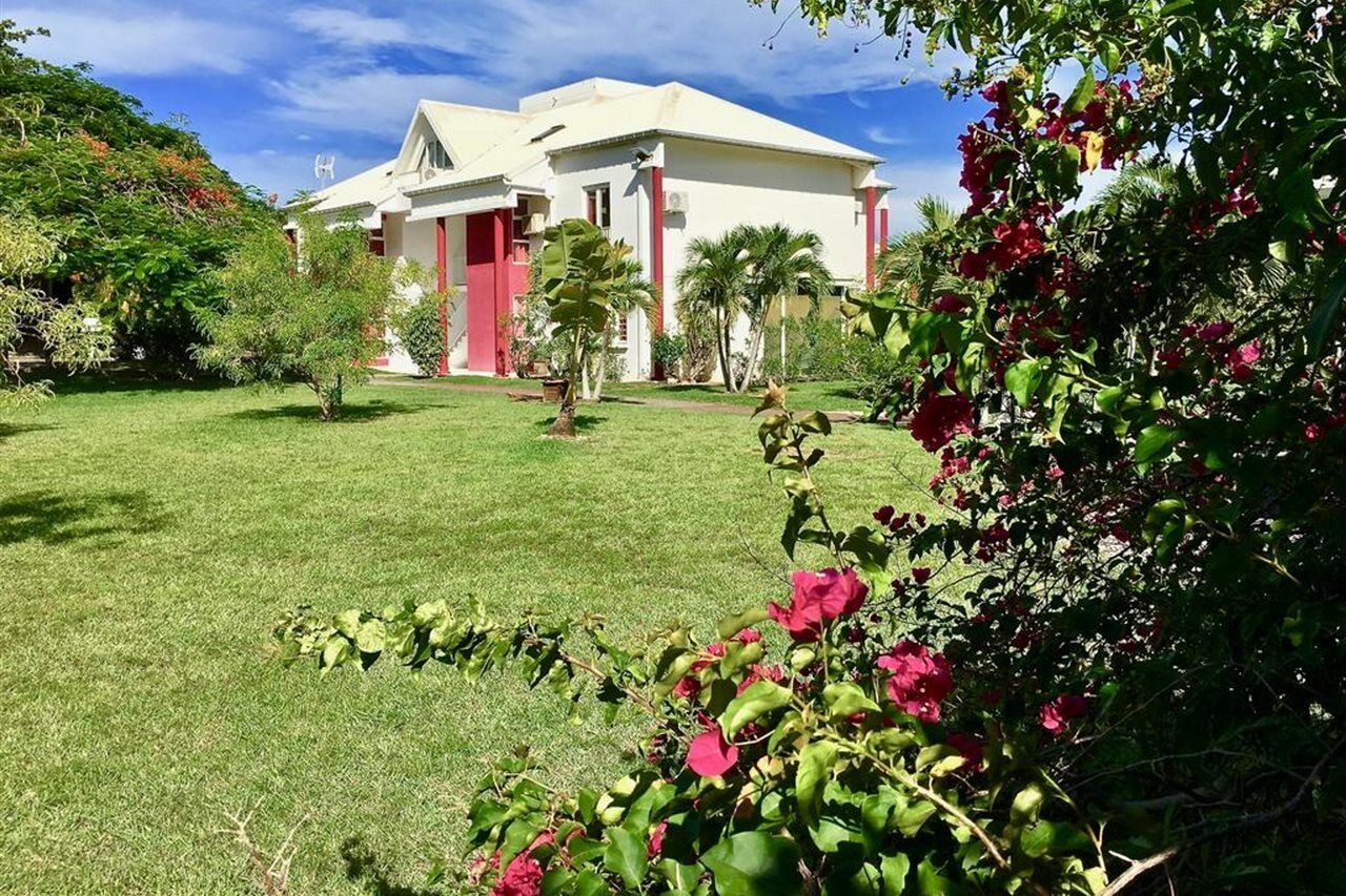 Residence Le Vallon Guadeloupe Parc Piscine Appartements & Studios & Services Hoteliers A La Carte Saint-Francois  Exterior photo
